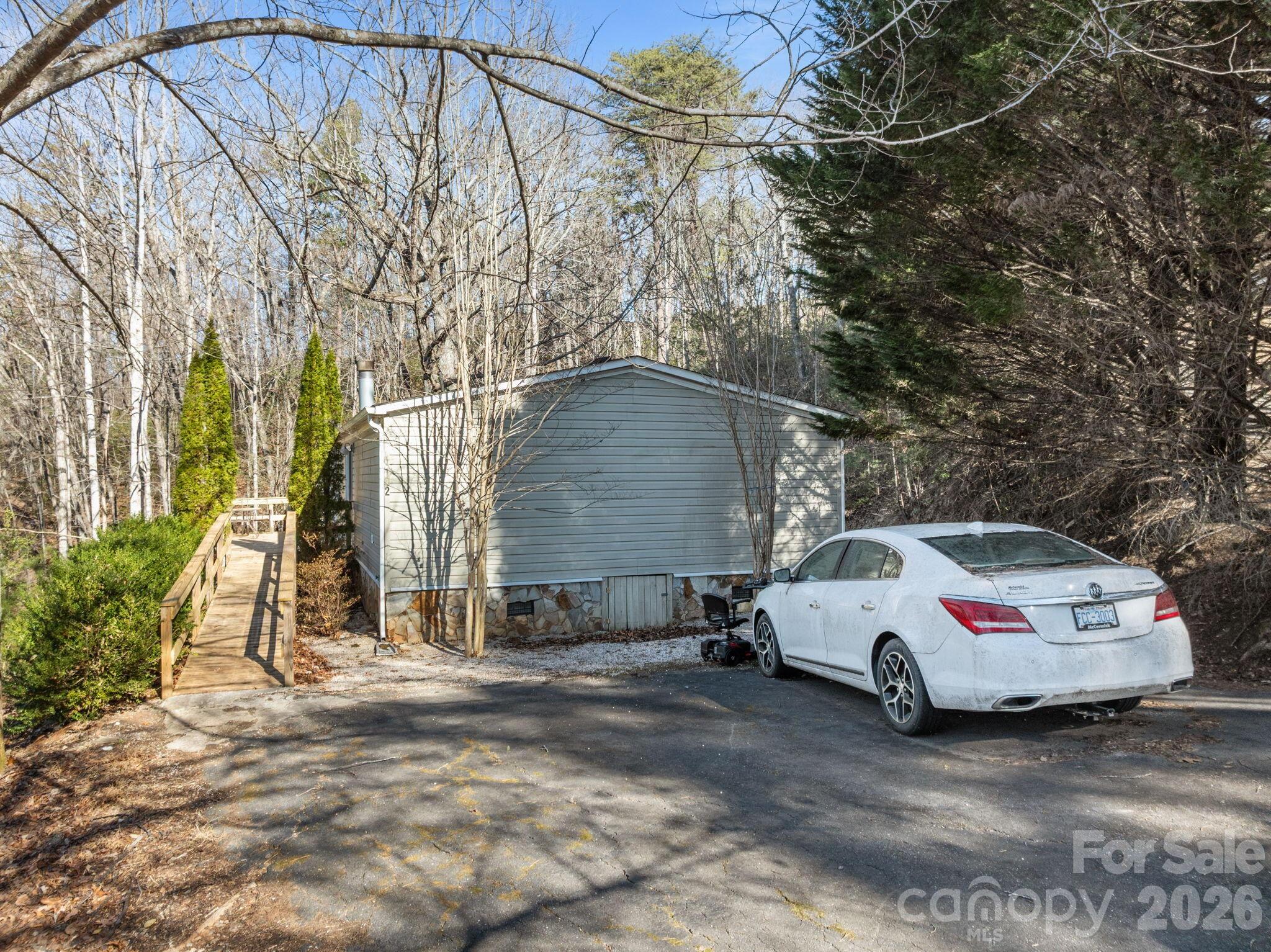 102 Scotts Cove Road — Nebo