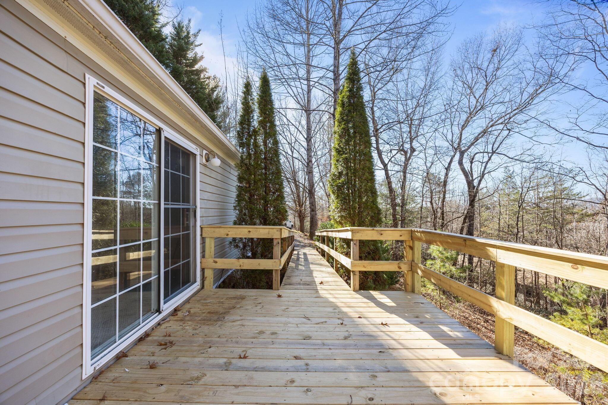 102 Scotts Cove Road — Nebo