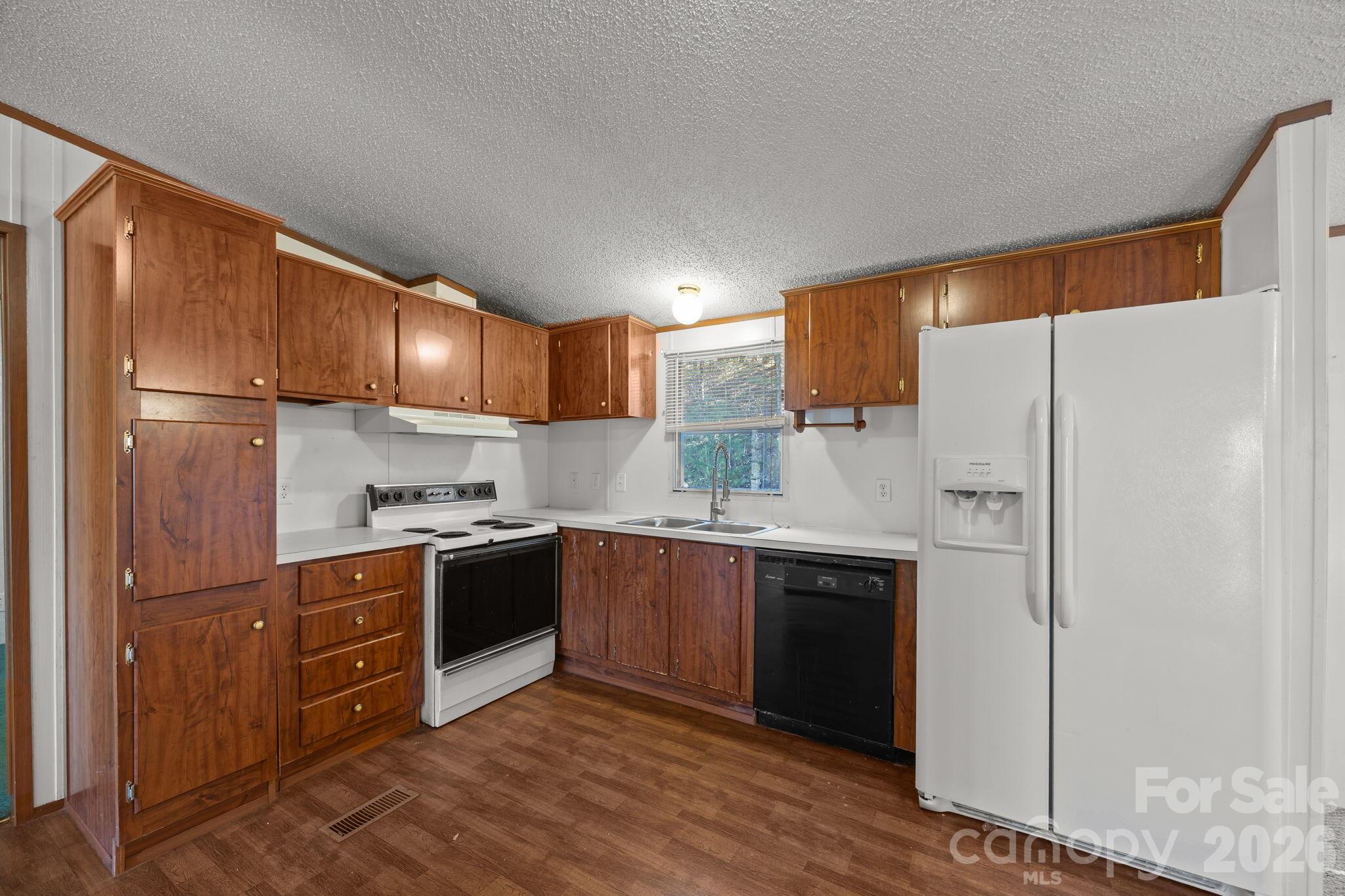 102 Scotts Cove Road — Nebo