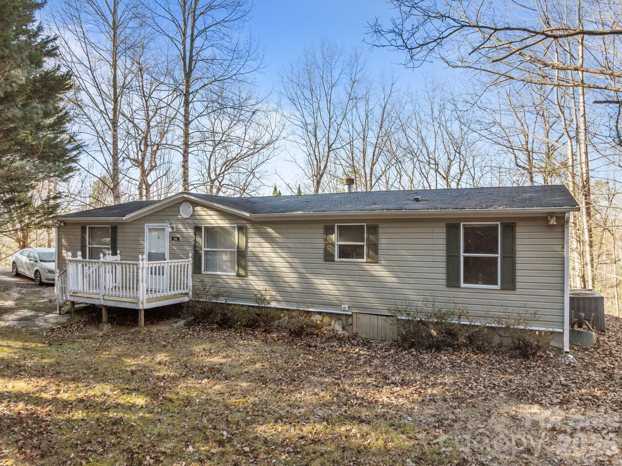 102 Scotts Cove Road — Nebo