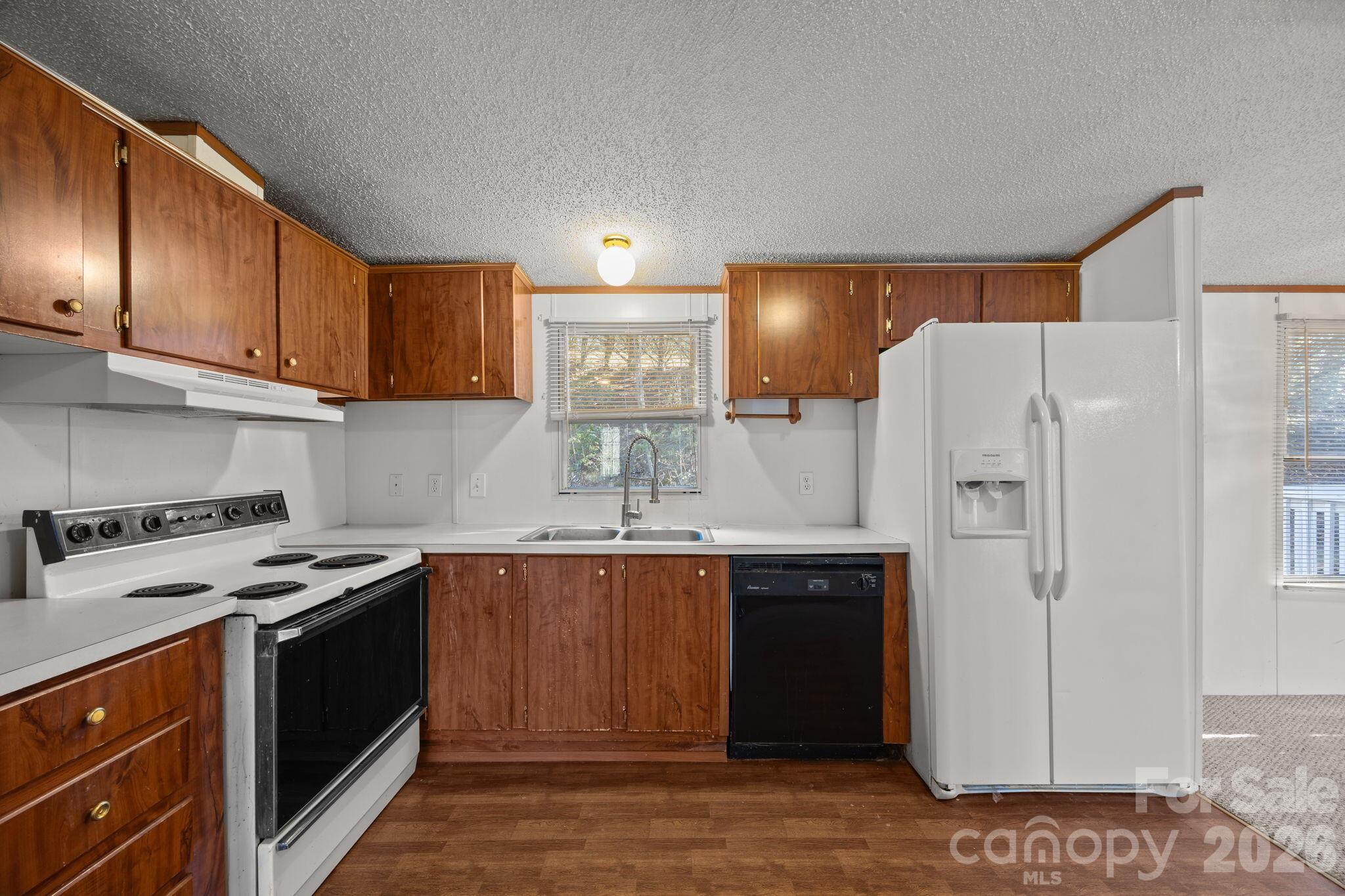 102 Scotts Cove Road — Nebo