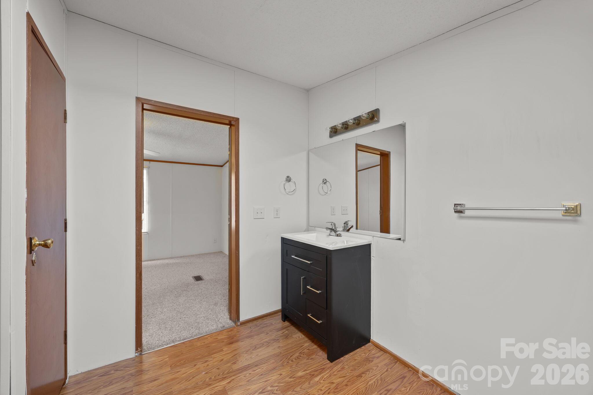 102 Scotts Cove Road — Nebo