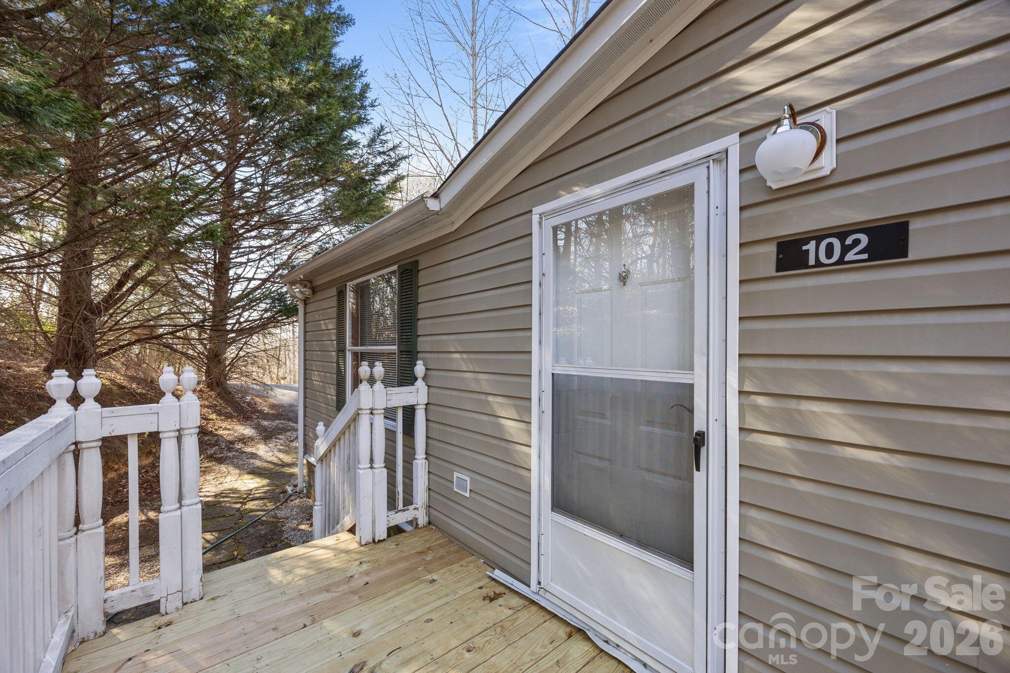 102 Scotts Cove Road — Nebo