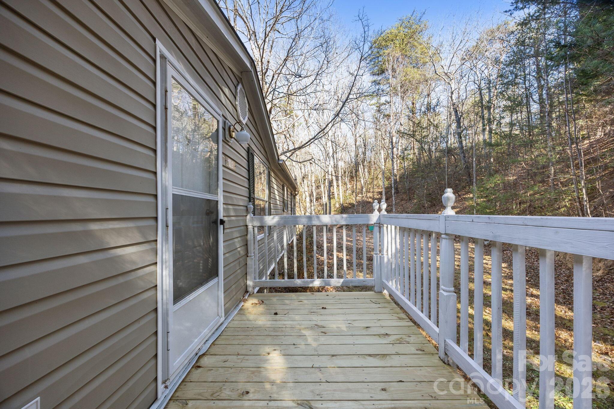 102 Scotts Cove Road — Nebo