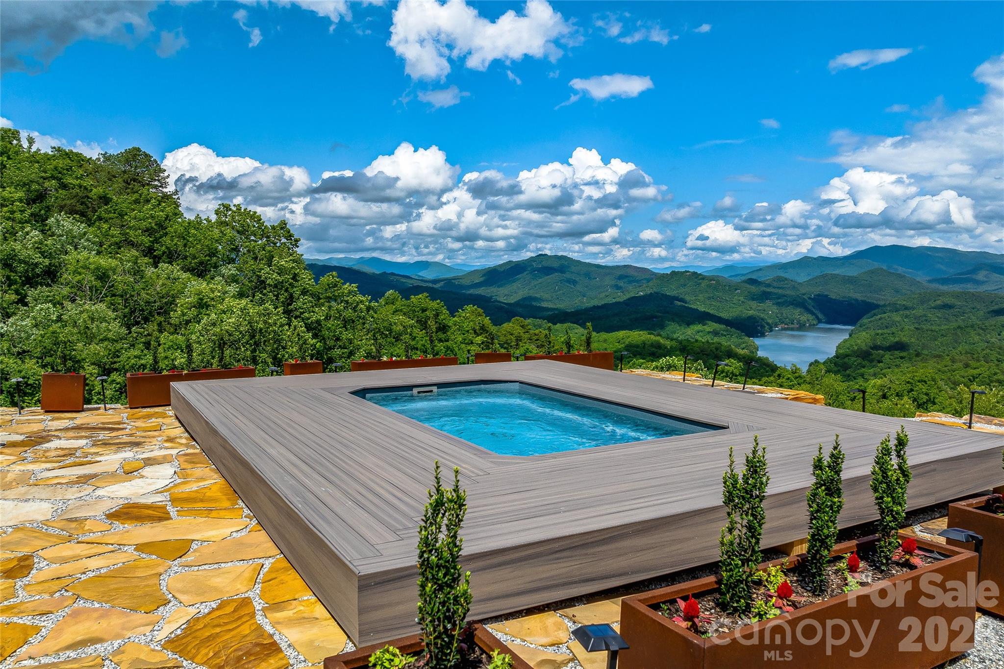 840 Fontana Trace Drive — Almond