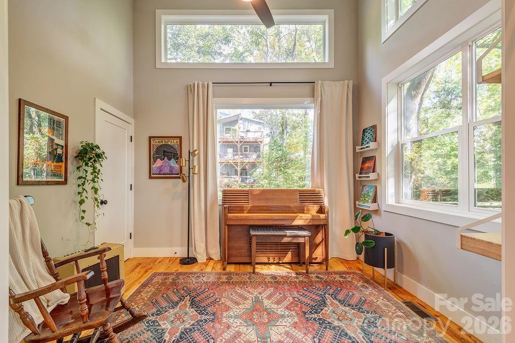 42 Salola Street — Asheville