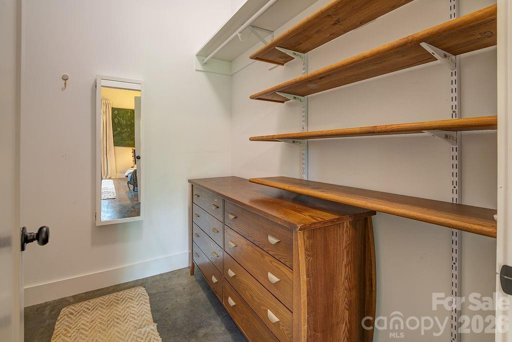 42 Salola Street — Asheville