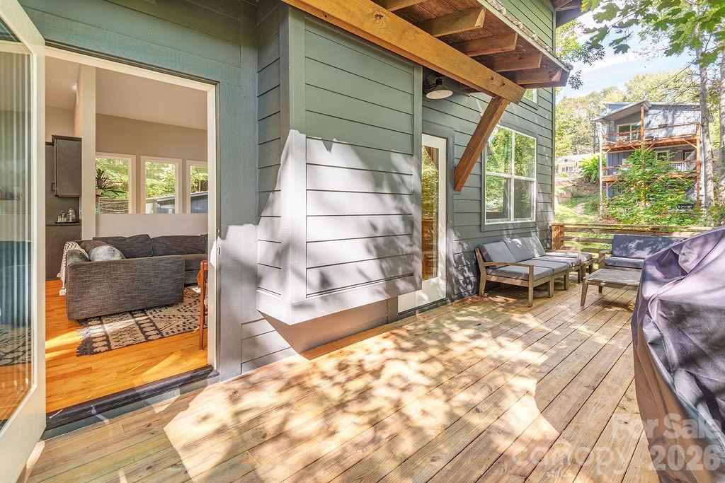 42 Salola Street — Asheville