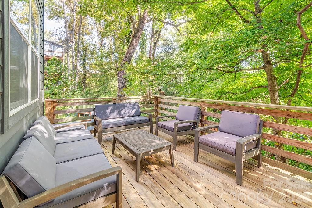 42 Salola Street — Asheville