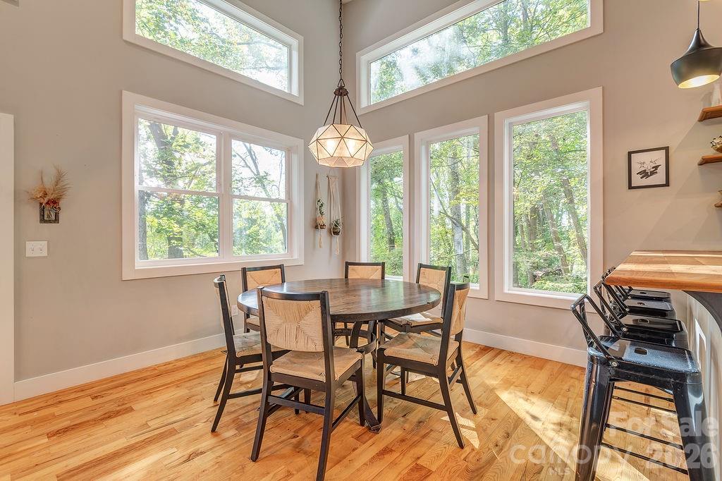 42 Salola Street — Asheville