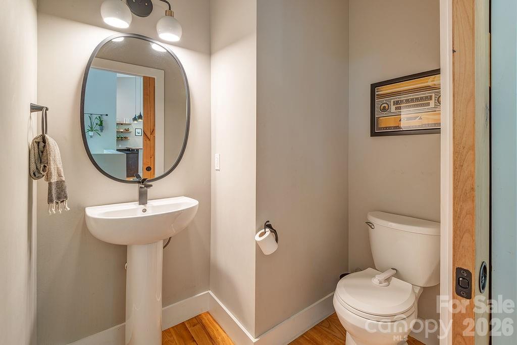42 Salola Street — Asheville
