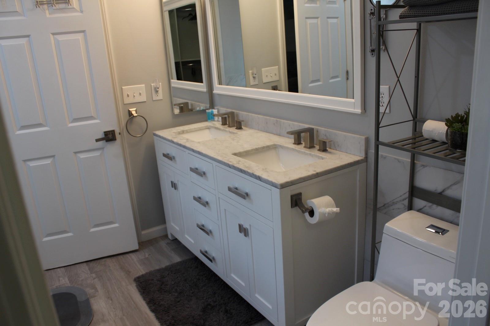 11632 Long Forest Drive — Charlotte