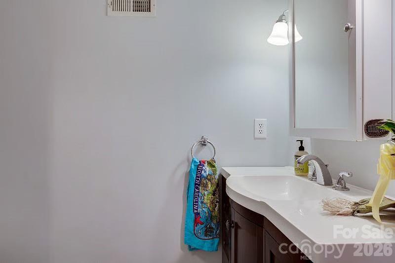 11632 Long Forest Drive — Charlotte