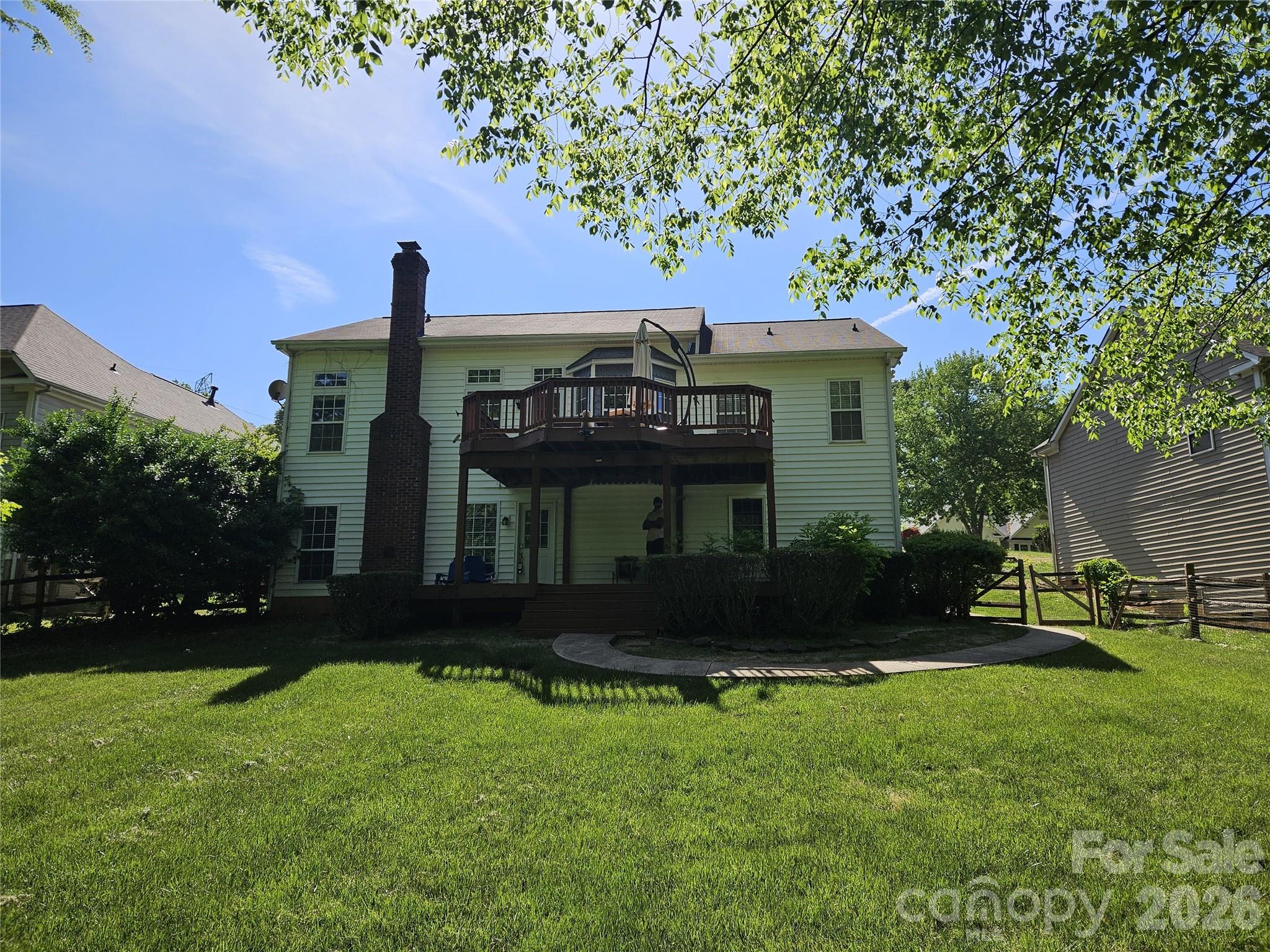 11632 Long Forest Drive — Charlotte