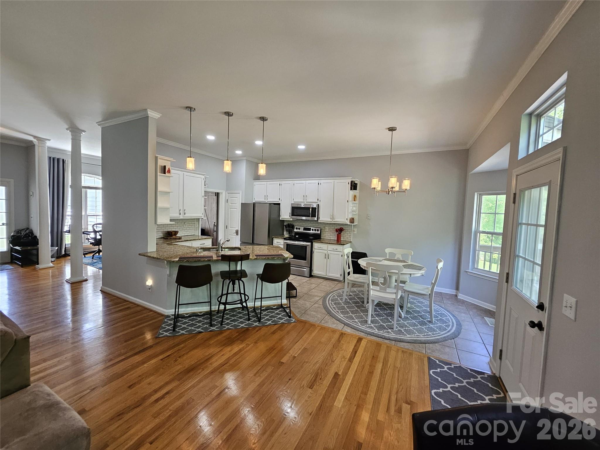 11632 Long Forest Drive — Charlotte