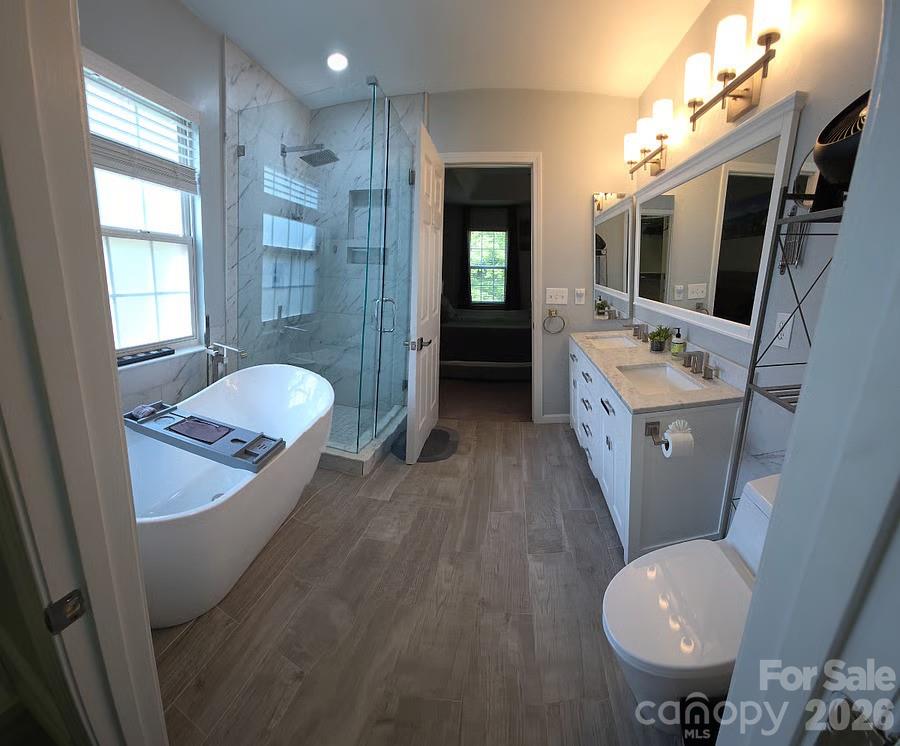 11632 Long Forest Drive — Charlotte