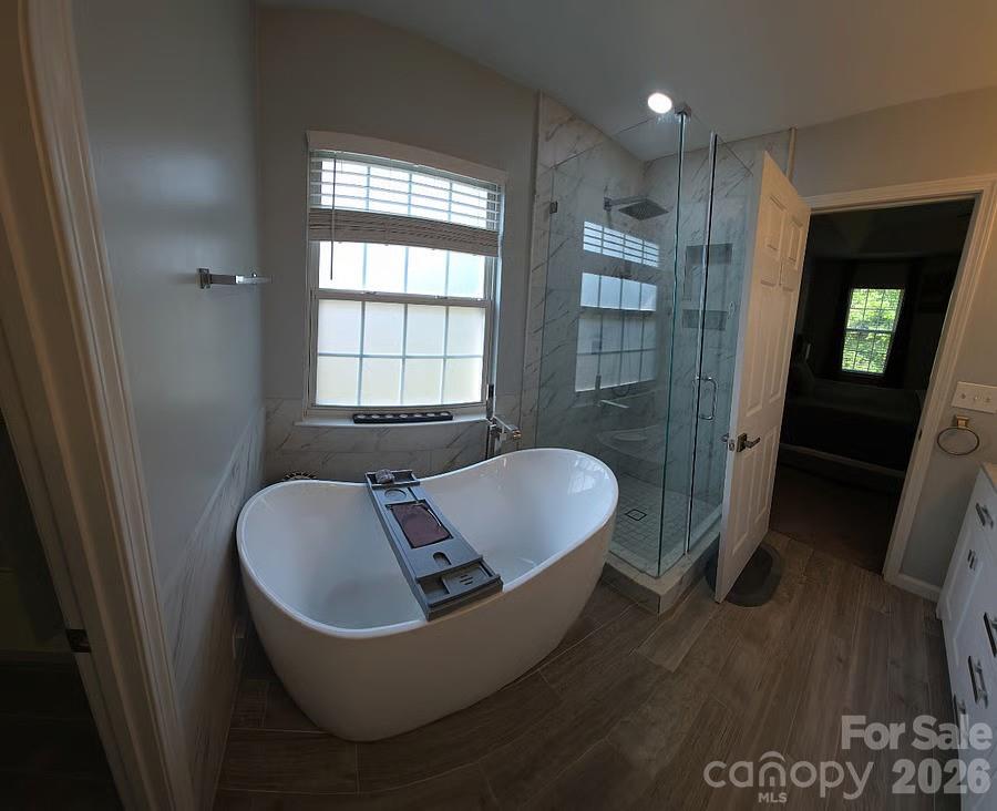 11632 Long Forest Drive — Charlotte