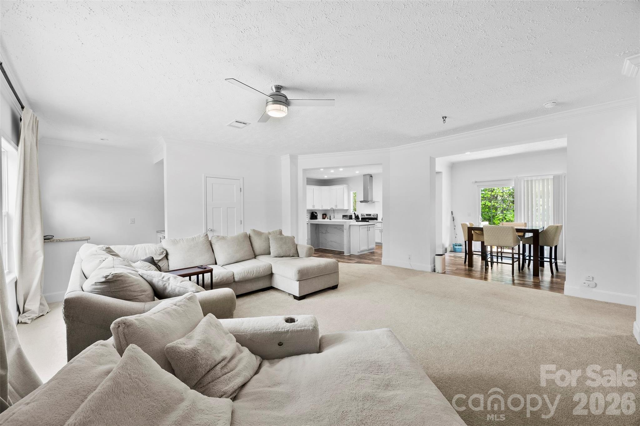 5236 Montana Circle NW — Concord