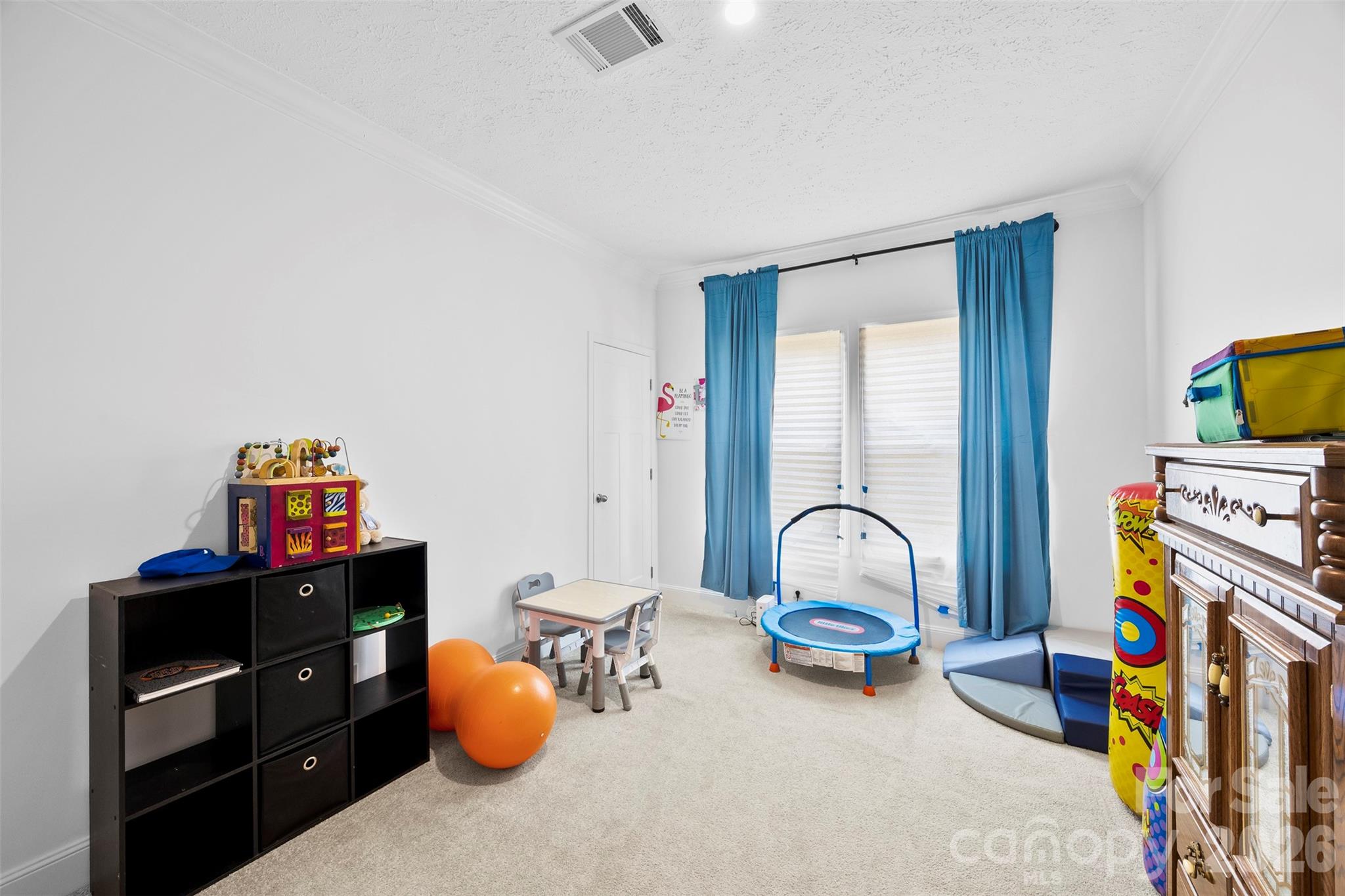 5236 Montana Circle NW — Concord