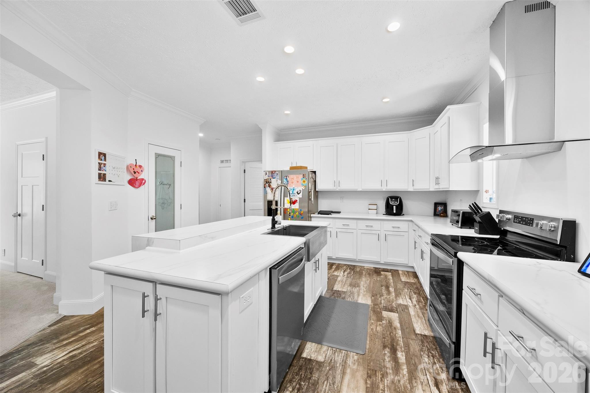5236 Montana Circle NW — Concord