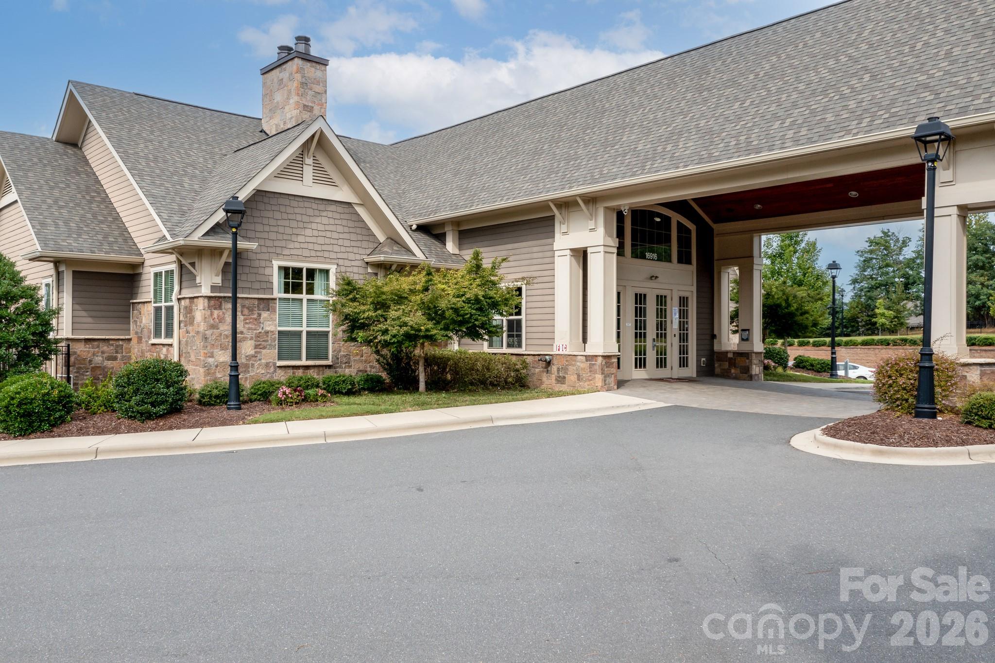 15403 Oleander Drive — Charlotte
