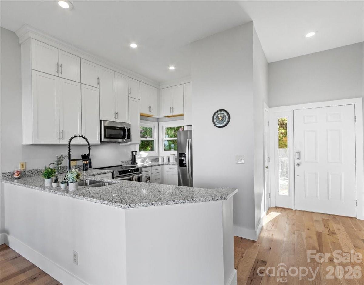 140 Slickrock Road #F4 — Burnsville