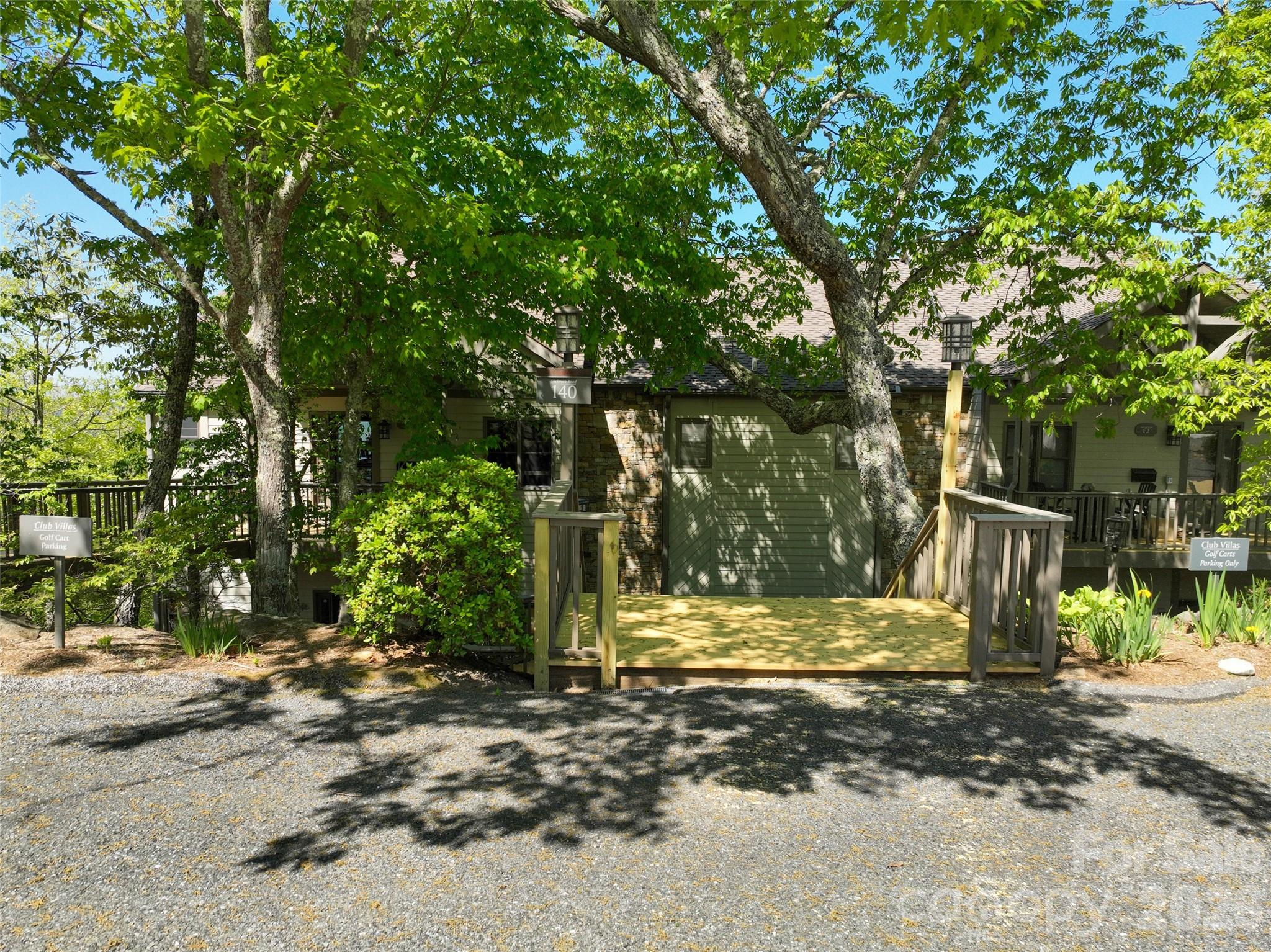 140 Slickrock Road #F4 — Burnsville