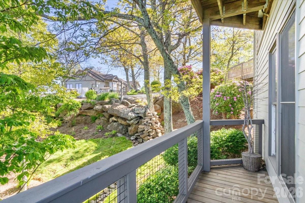 140 Slickrock Road #F4 — Burnsville
