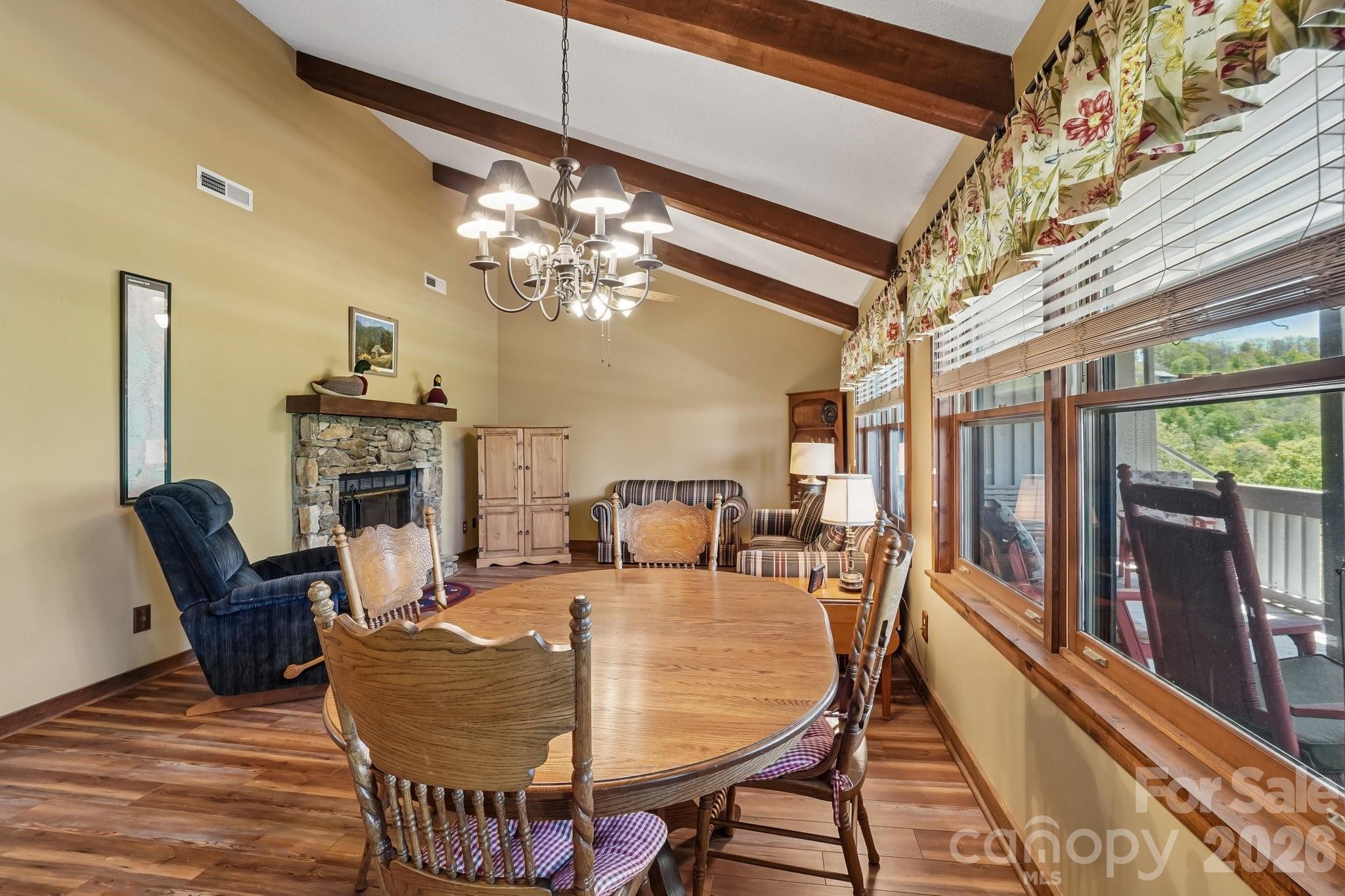 302 Eagles Nest Court S — Mars Hill