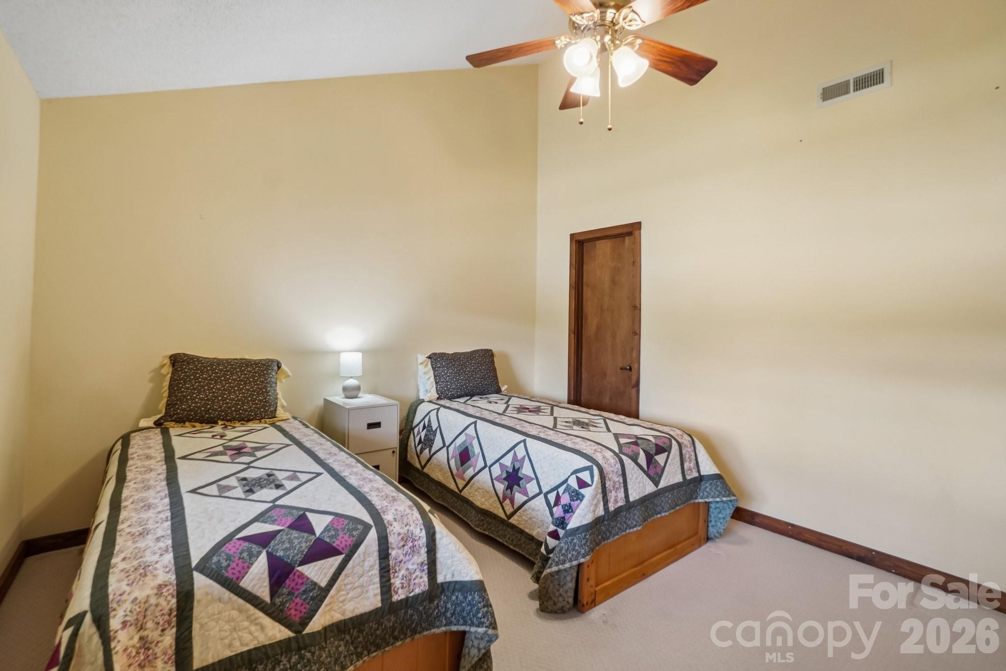 302 Eagles Nest Court S — Mars Hill