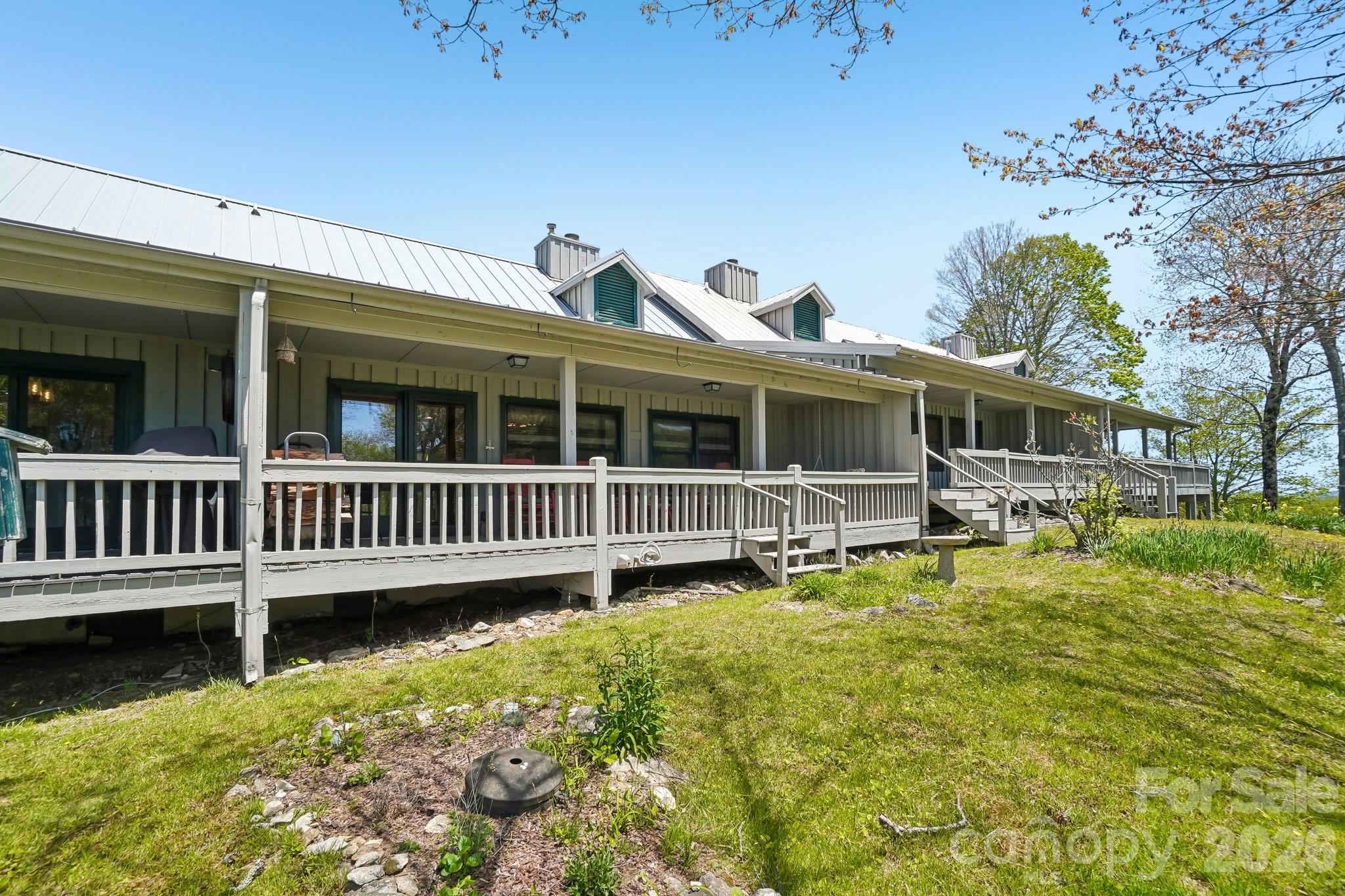 302 Eagles Nest Court S — Mars Hill