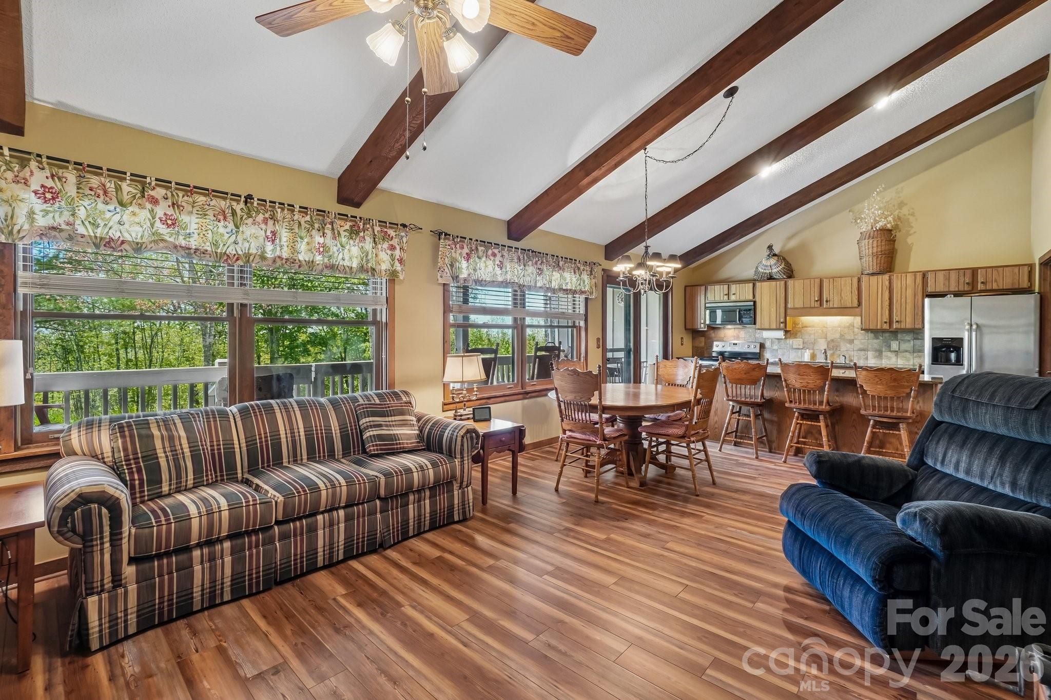 302 Eagles Nest Court S — Mars Hill