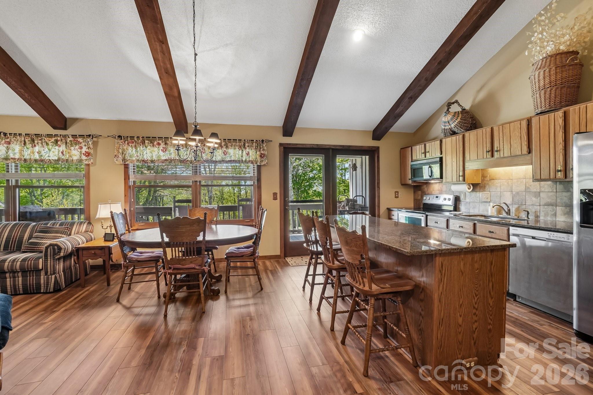 302 Eagles Nest Court S — Mars Hill