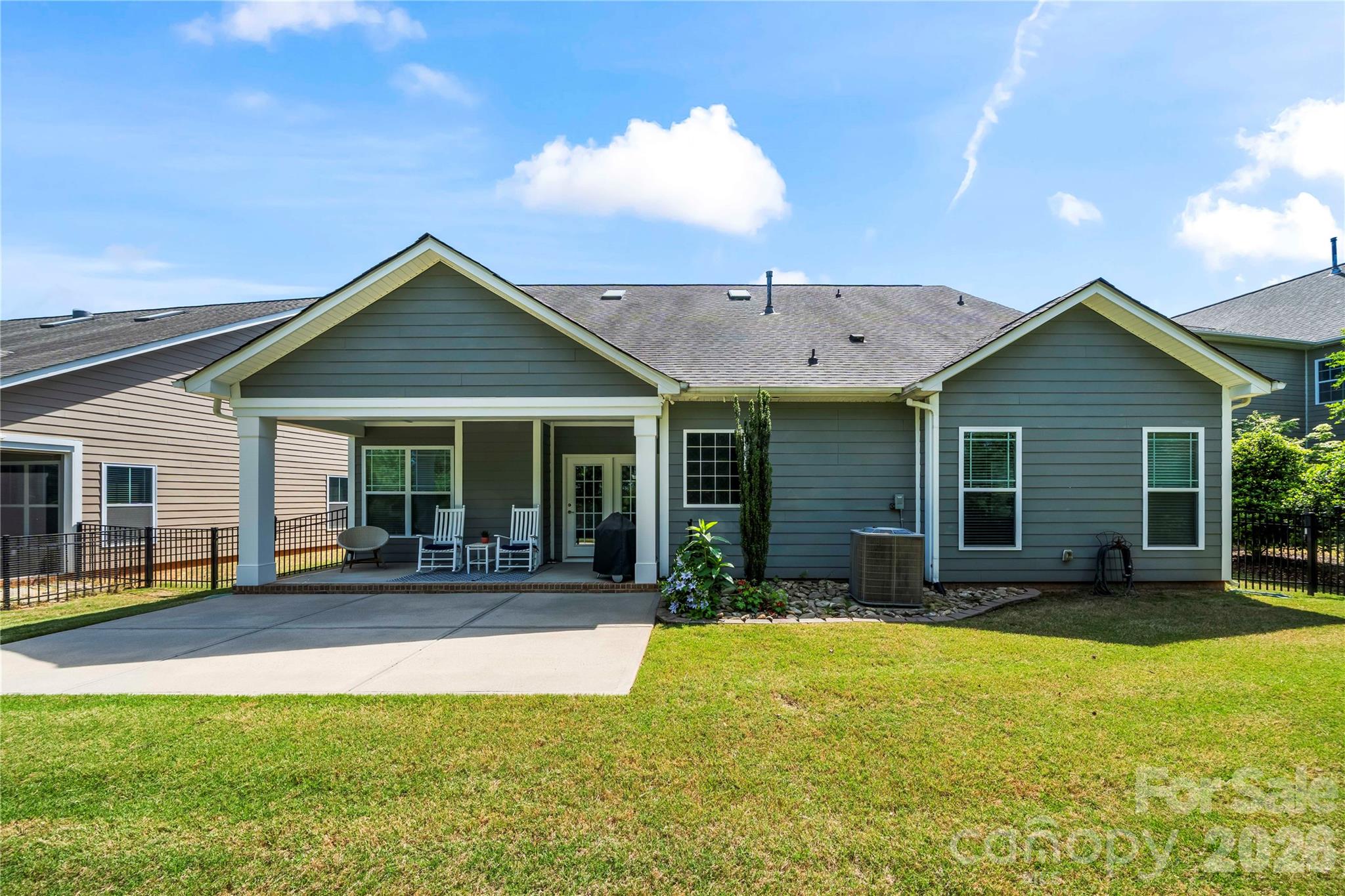 13127 Union Square Drive — Huntersville