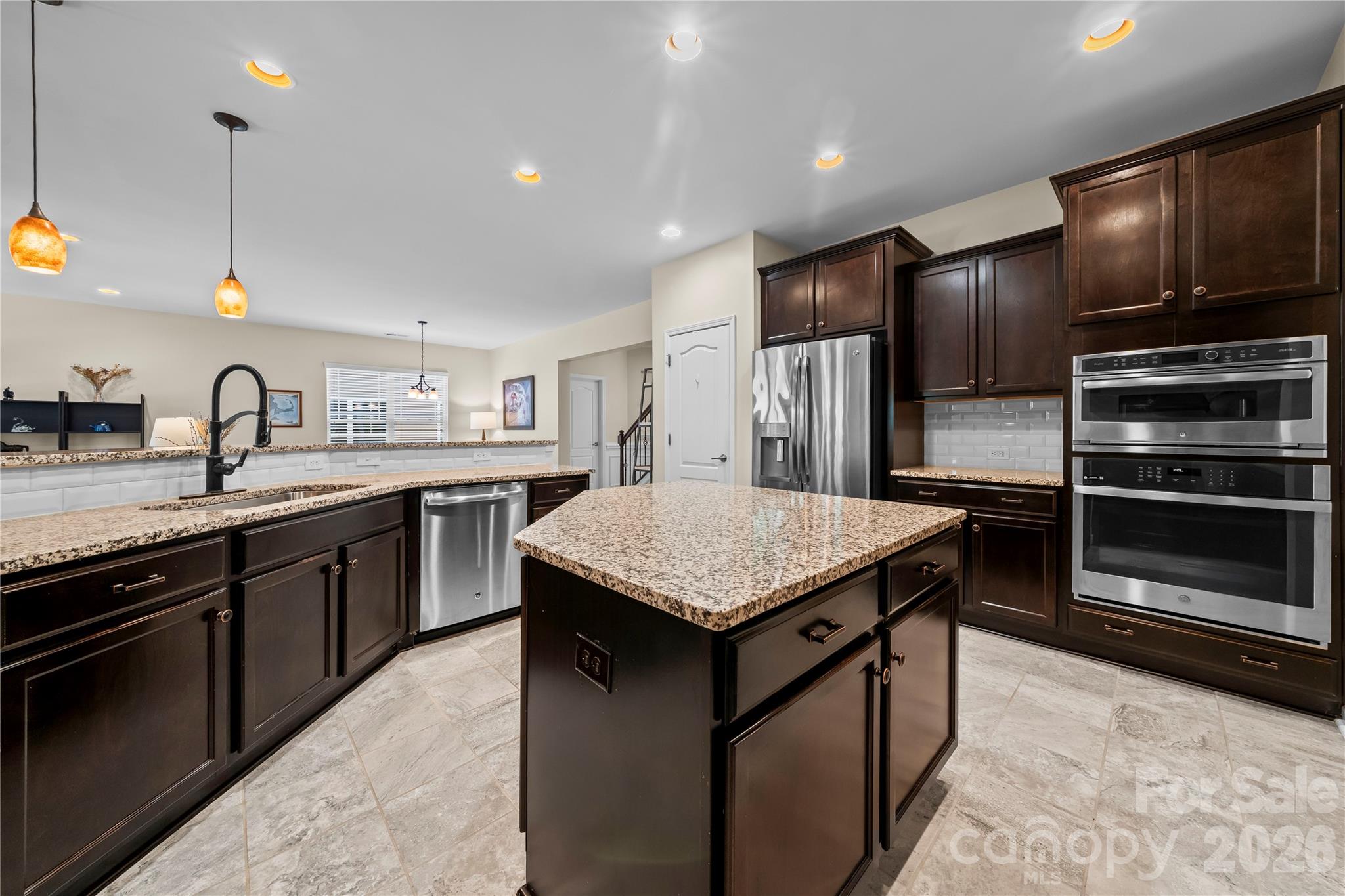 13127 Union Square Drive — Huntersville