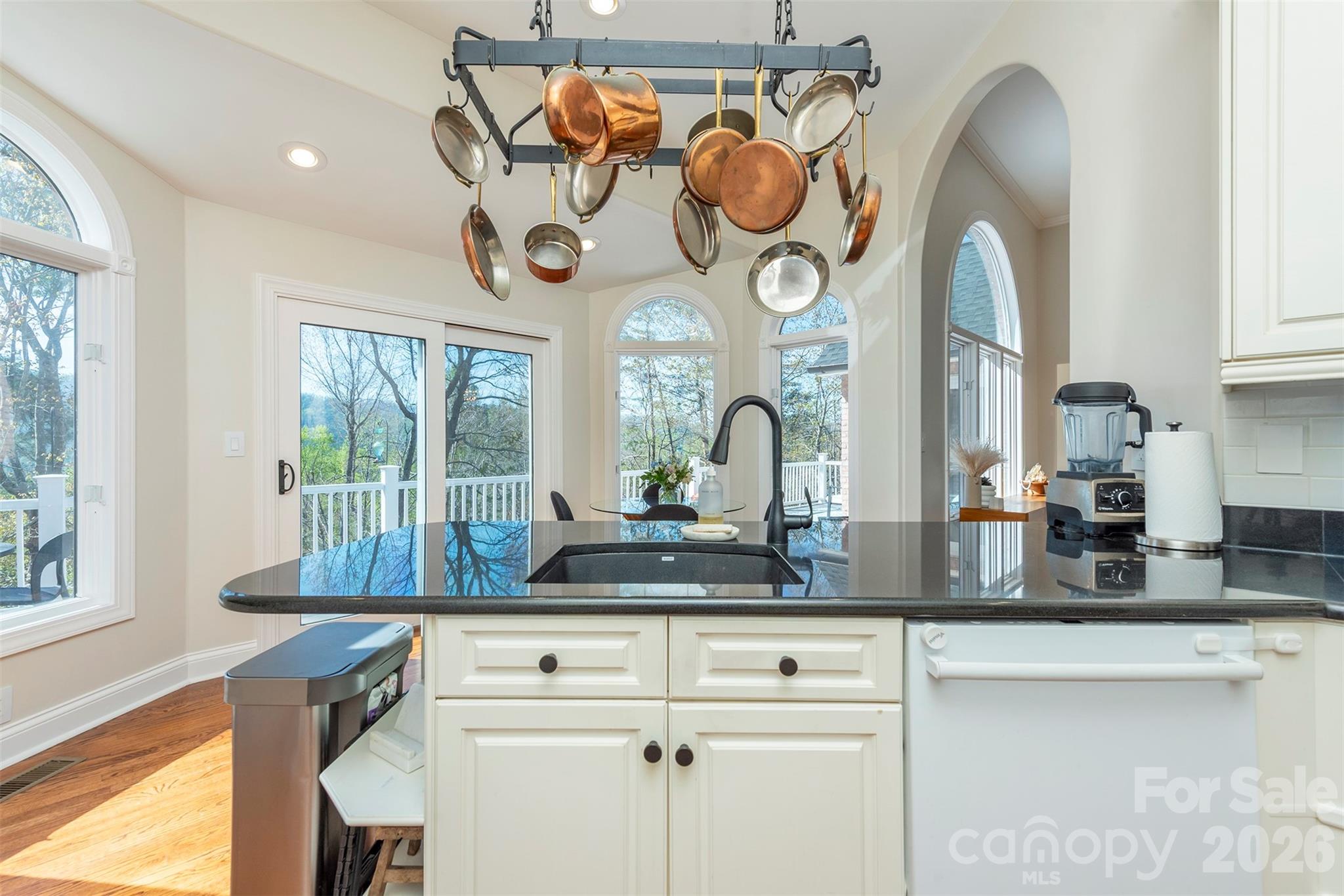 11 High Meadow Drive — Weaverville