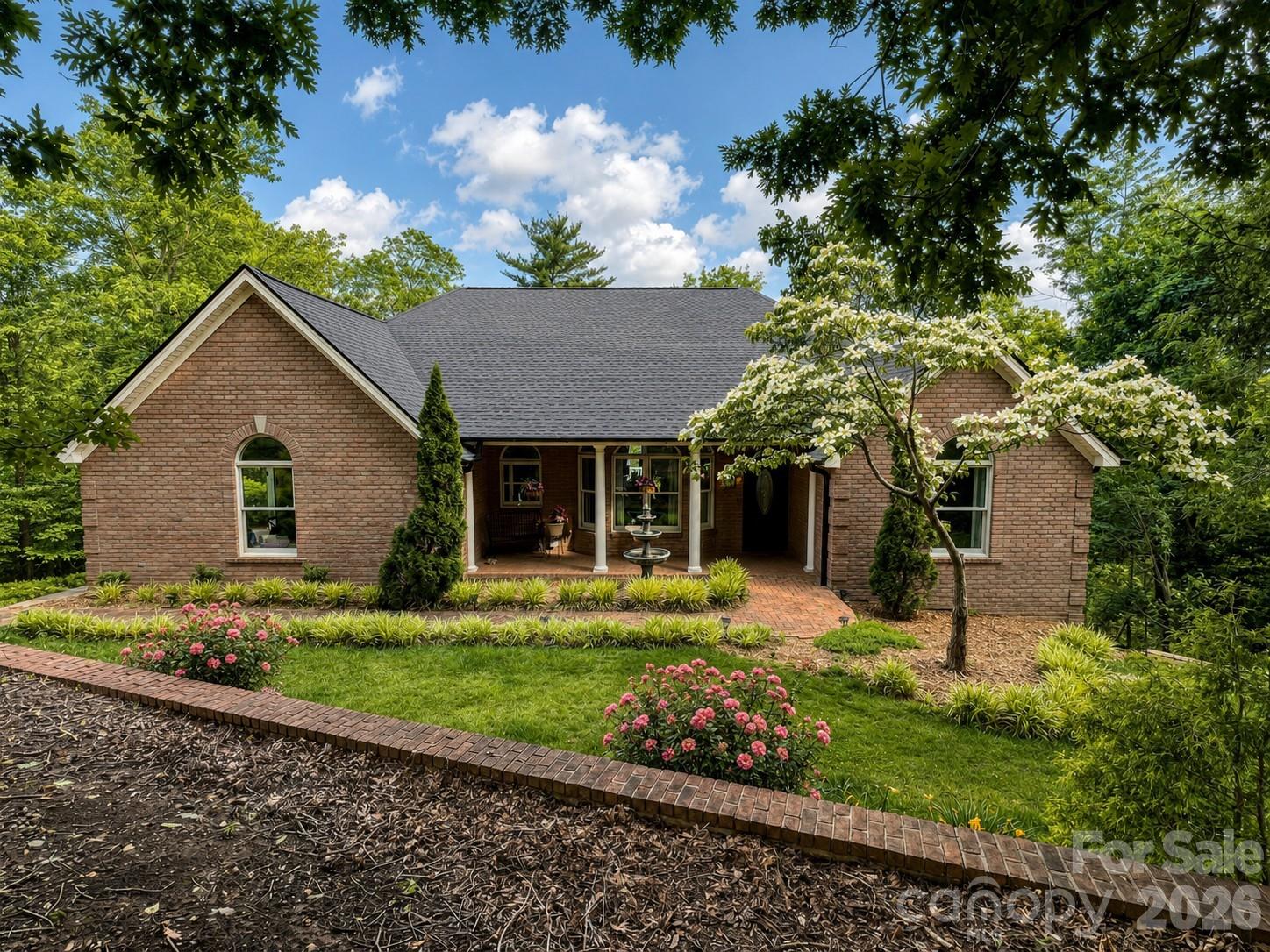 11 High Meadow Drive — Weaverville
