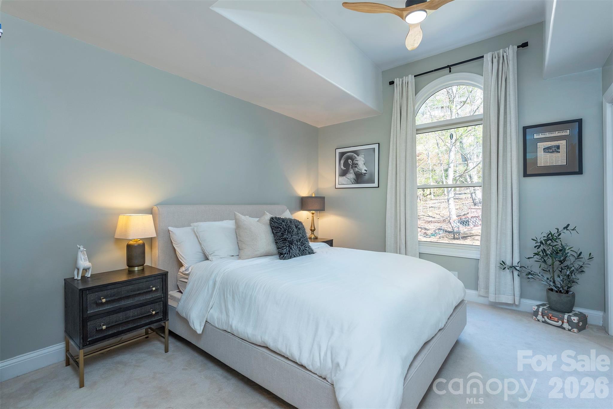 11 High Meadow Drive — Weaverville