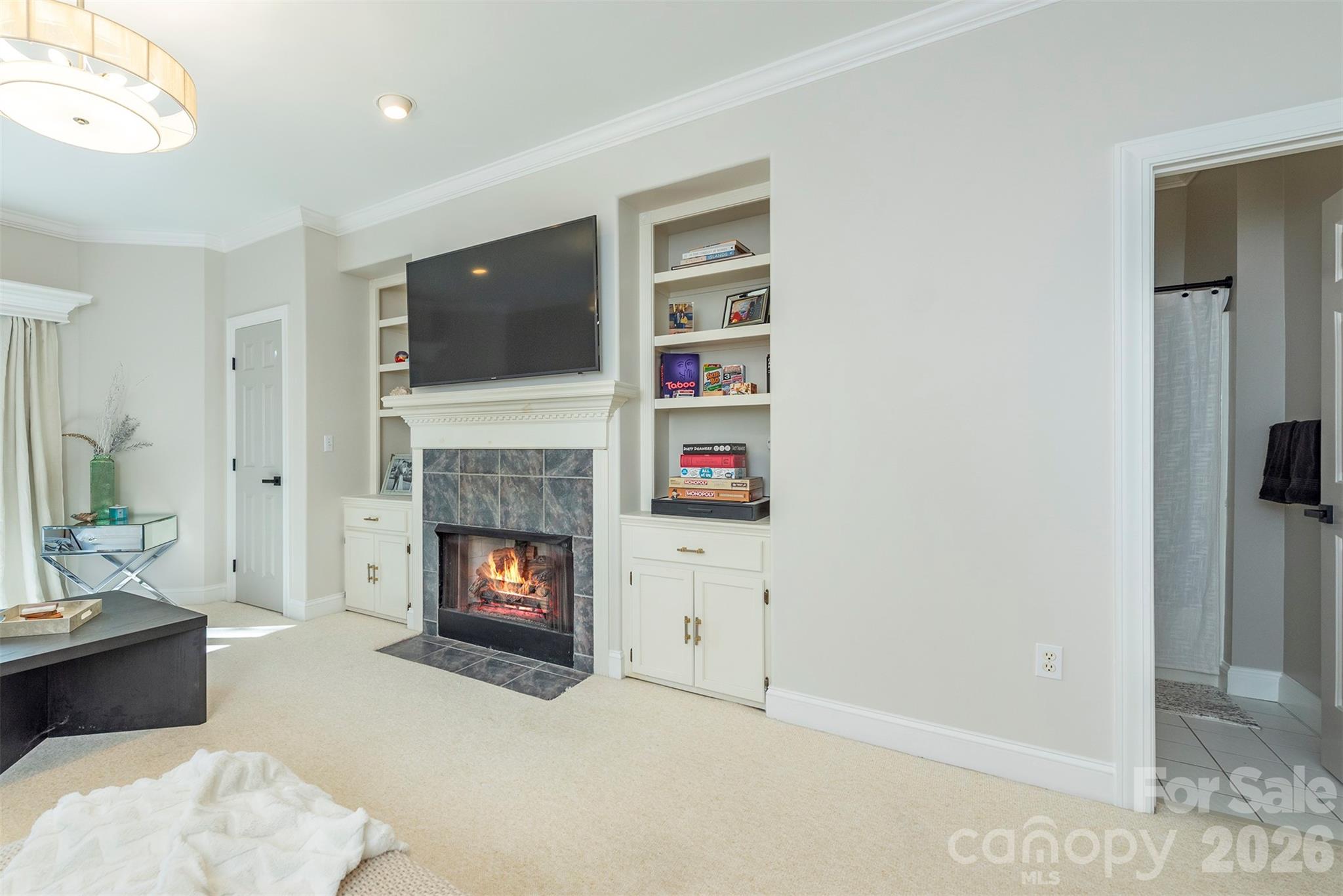11 High Meadow Drive — Weaverville
