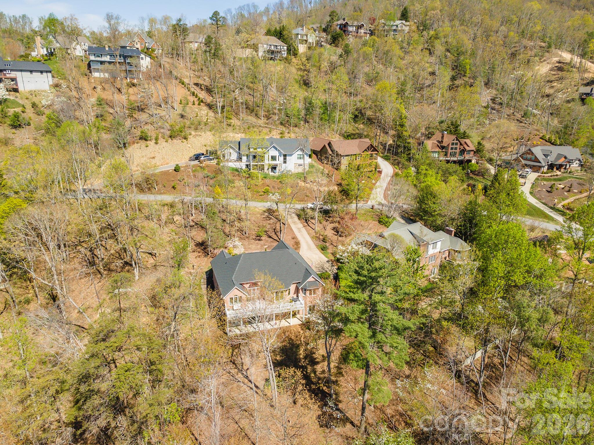11 High Meadow Drive — Weaverville