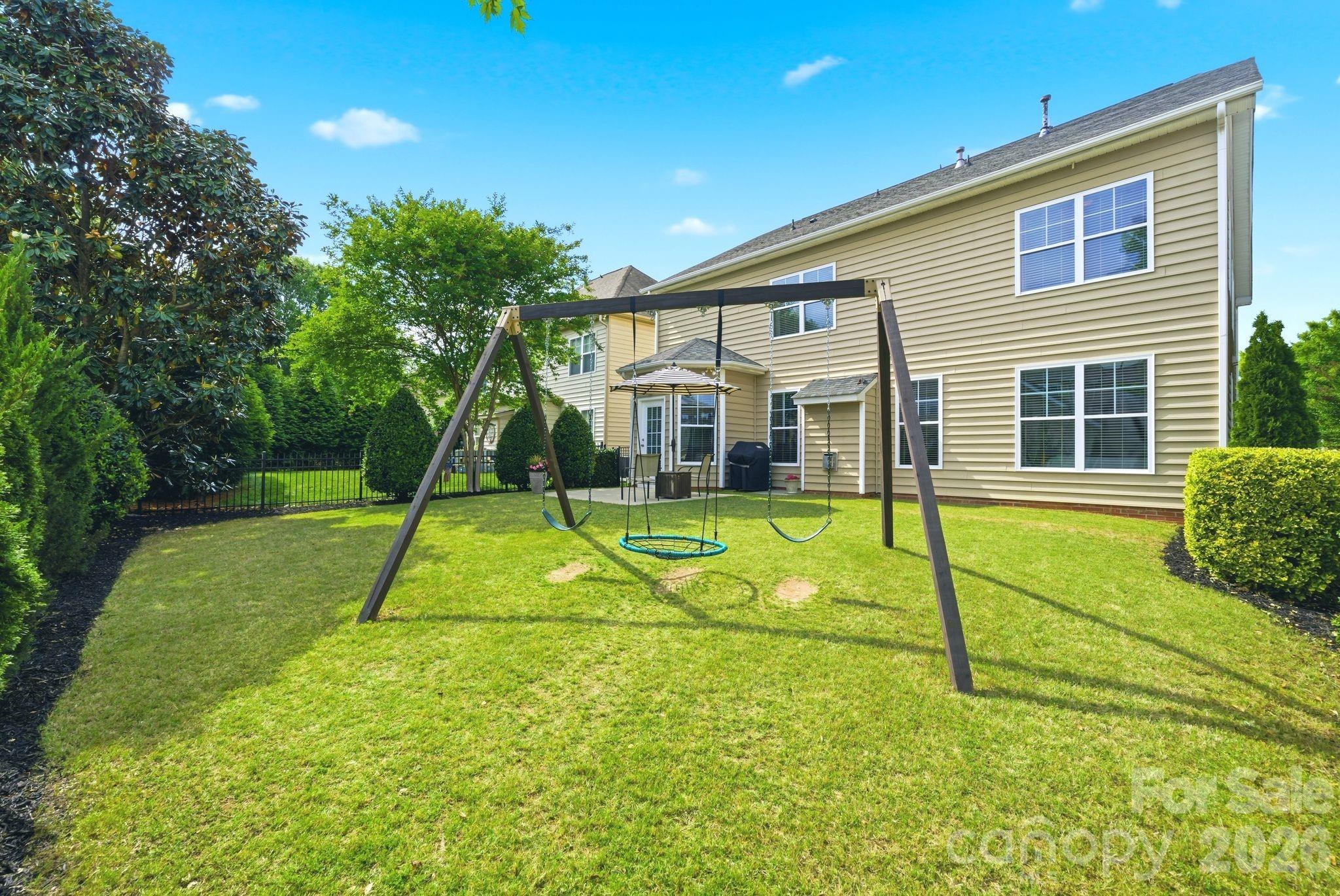 8029 Whitehawk Hill Road — Waxhaw