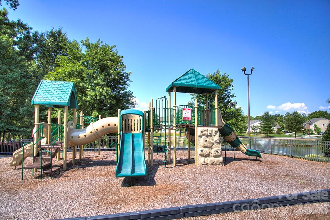 8029 Whitehawk Hill Road — Waxhaw