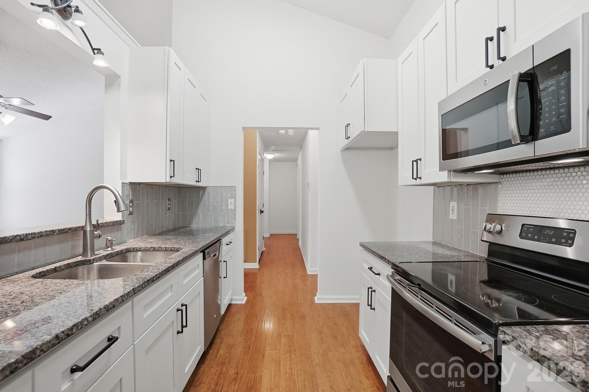 3419 Pondridge Court — Charlotte