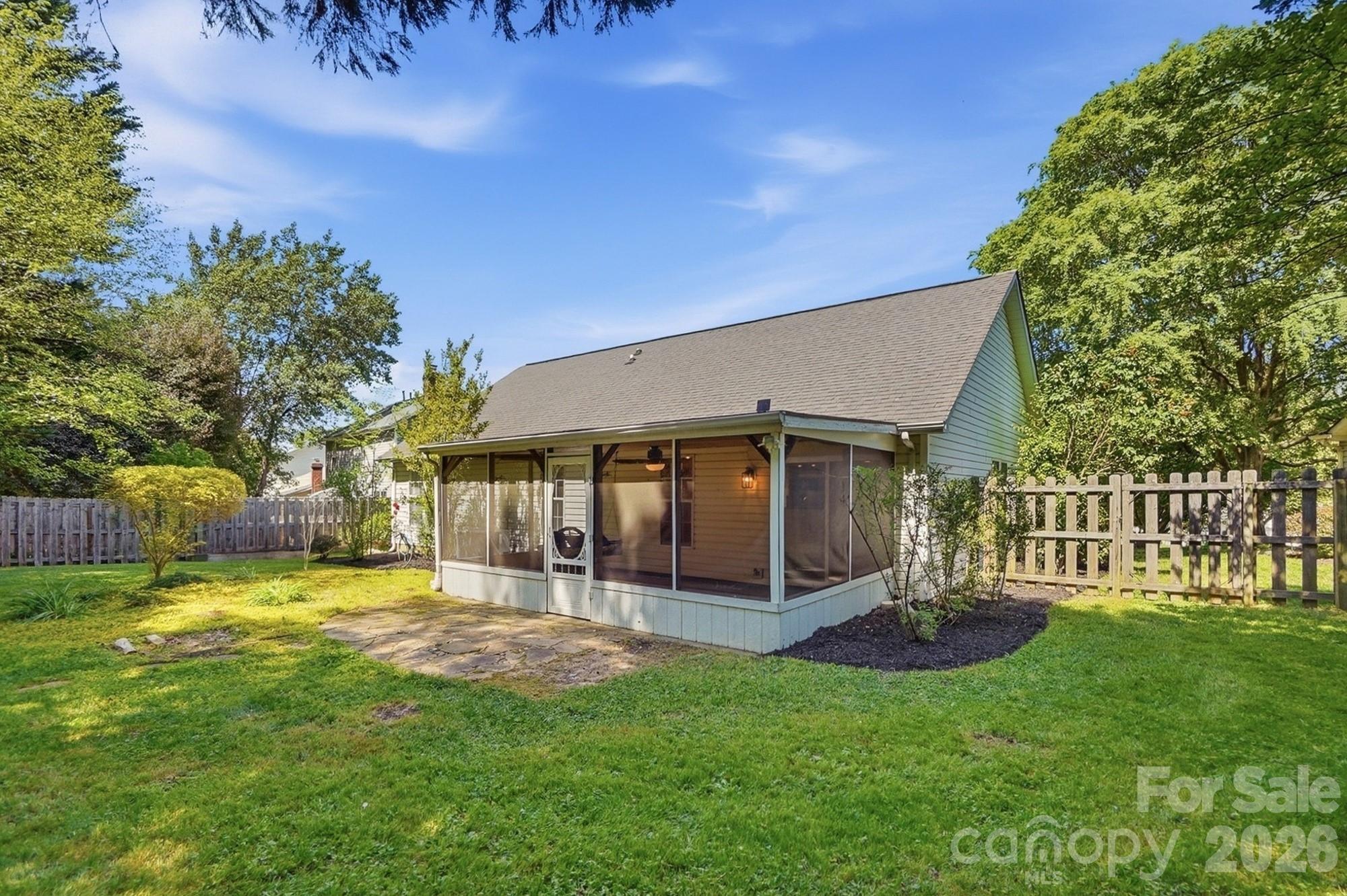 3419 Pondridge Court — Charlotte