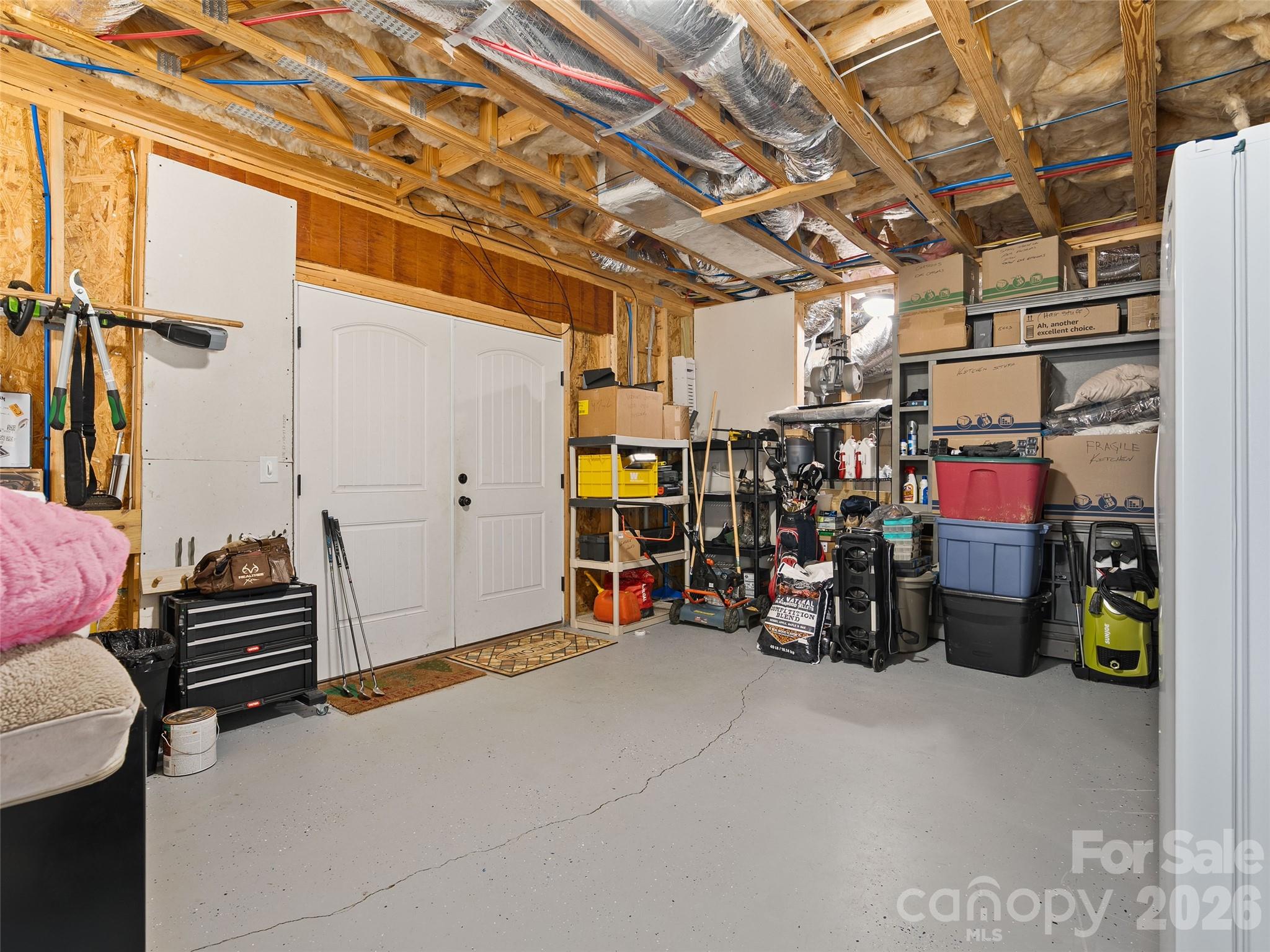 4823 Max Patch Road — Clyde