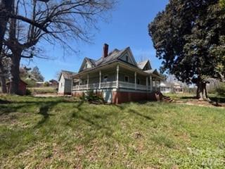 2231 US 221 Highway N — Rutherfordton