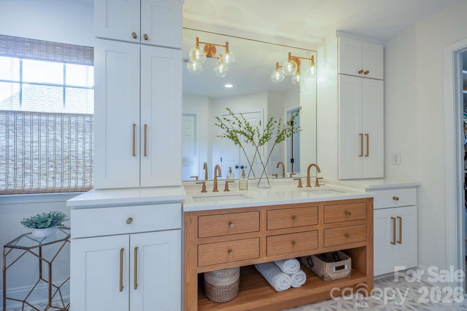 913 Grayscroft Drive — Waxhaw