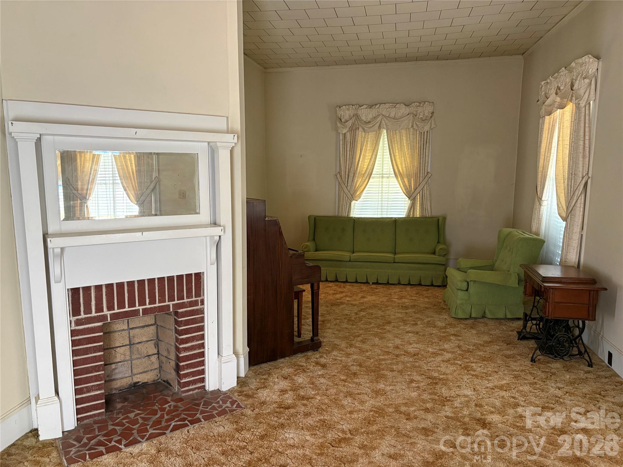 114 Hampton Street — Chester