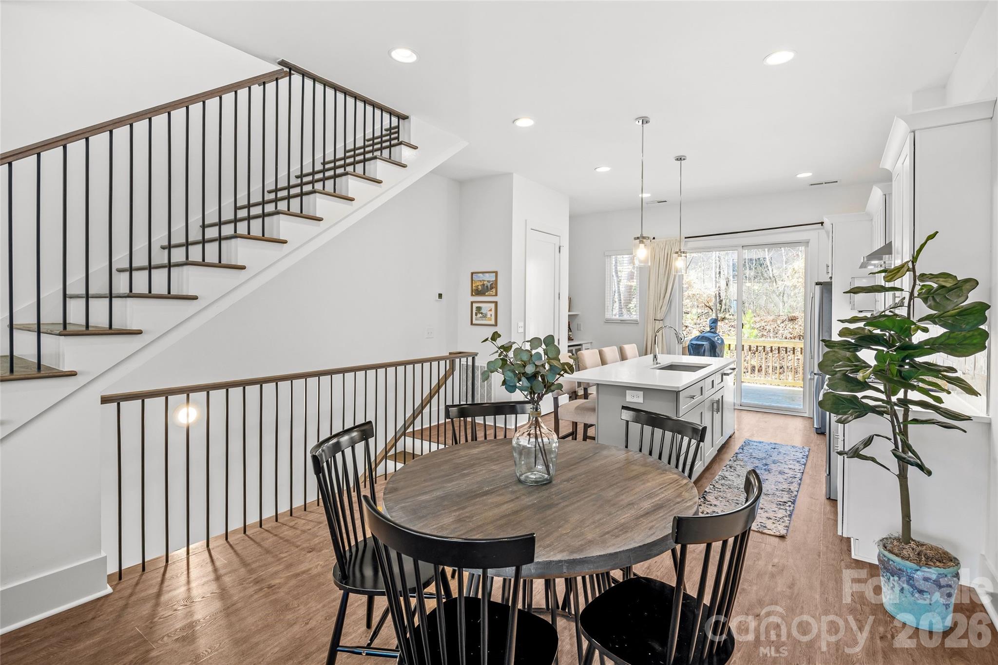 2631 Archdale Drive — Charlotte