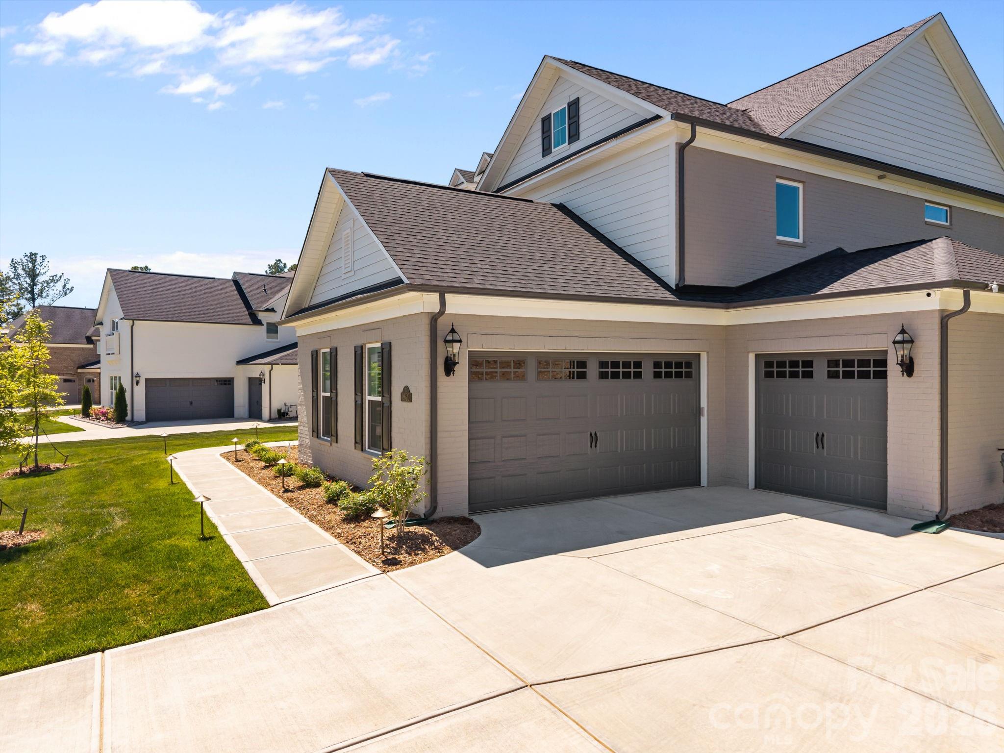 8620 Balcony Bridge Road — Huntersville